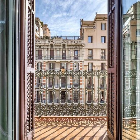 Perfectly Located 4Bed 4Bath Apartment In Barcelona 3 1 Bagian luar foto