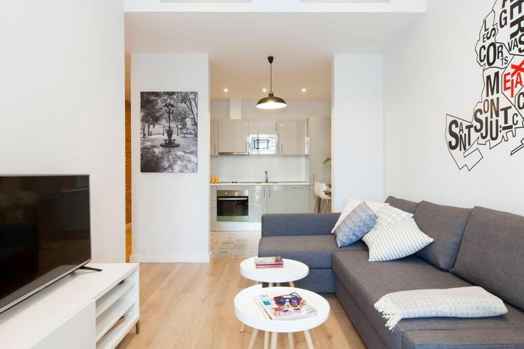 Perfectly Located 4Bed 4Bath Apartment In Barcelona 3 1 Bagian luar foto
