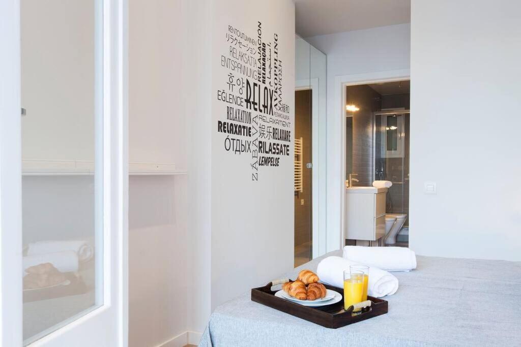 Perfectly Located 4Bed 4Bath Apartment In Barcelona 3 1 Bagian luar foto